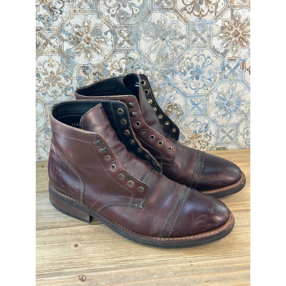 Thursday Boot Co Captain Boots Shoes Cap Toe Mens 8.5 Brown Preppy Classy